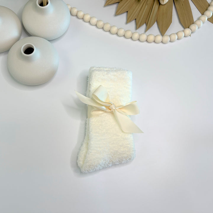 Fuzzy Bridal Party Socks Personized Bridesmaid Proposal Wedding Party Socks Bridesmaid Gifts Maid of Honor Socks Bride to Be Socks Mom Gift