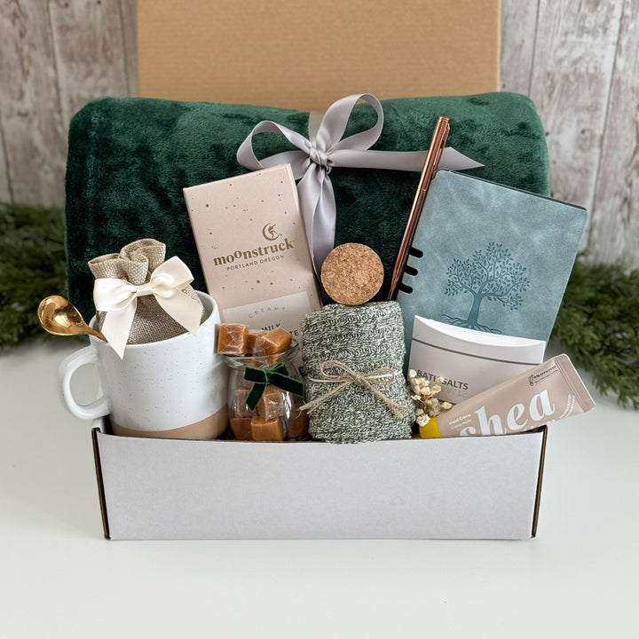 Emerald Comfort Gift Box with Throw