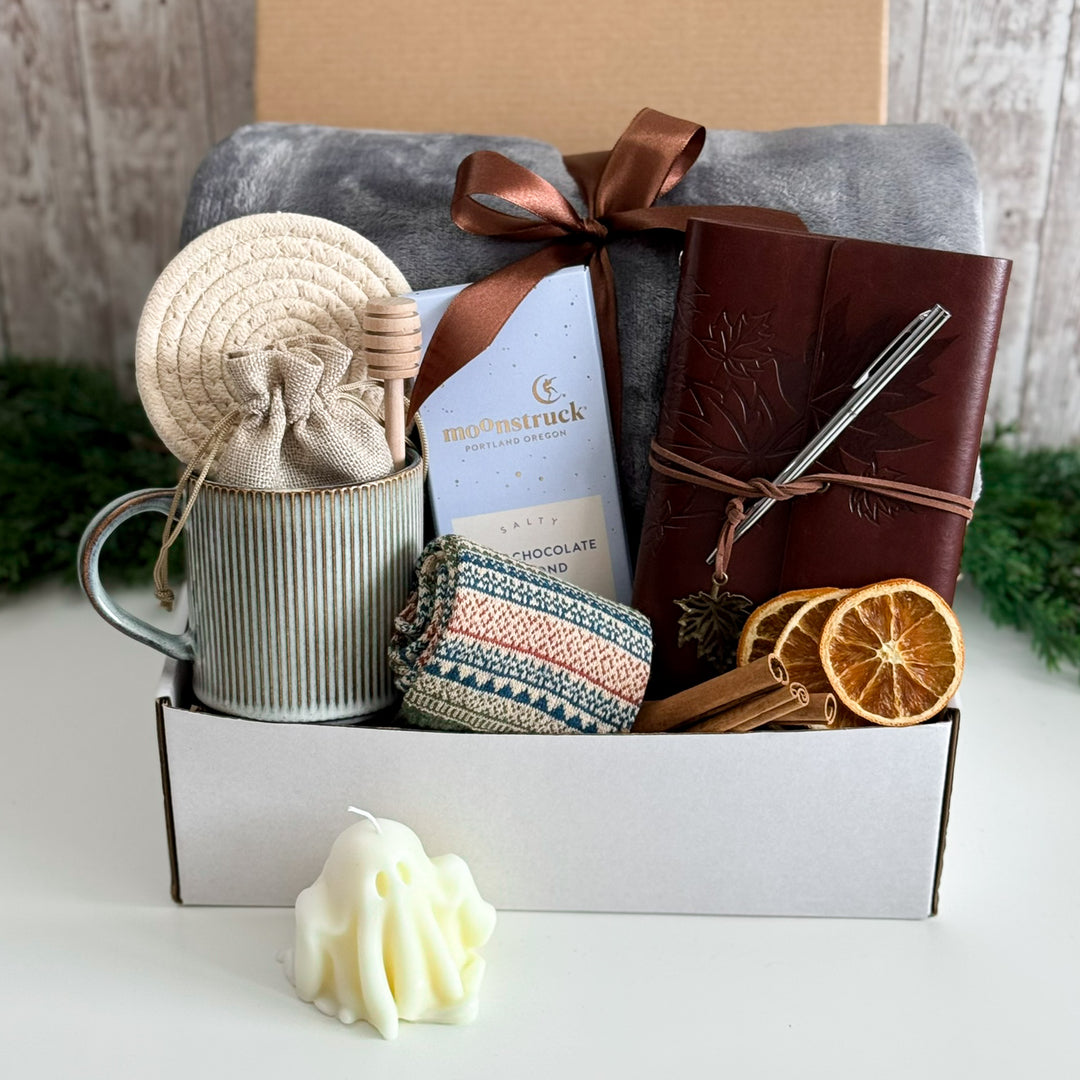 Cinnamon & Leather Autumn Retreat Gift Box