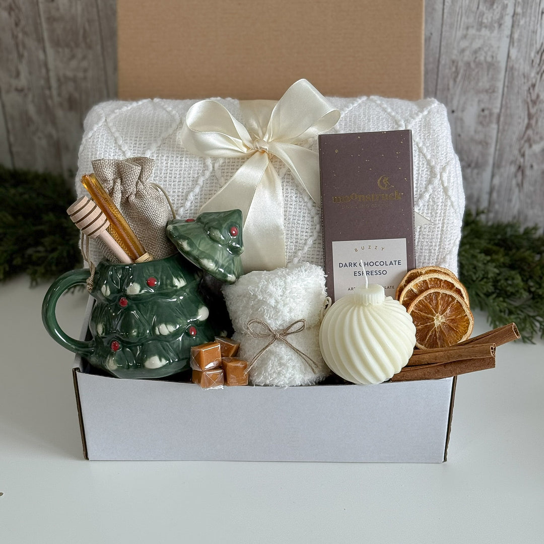 Twinkling Tree Winter Treat Box