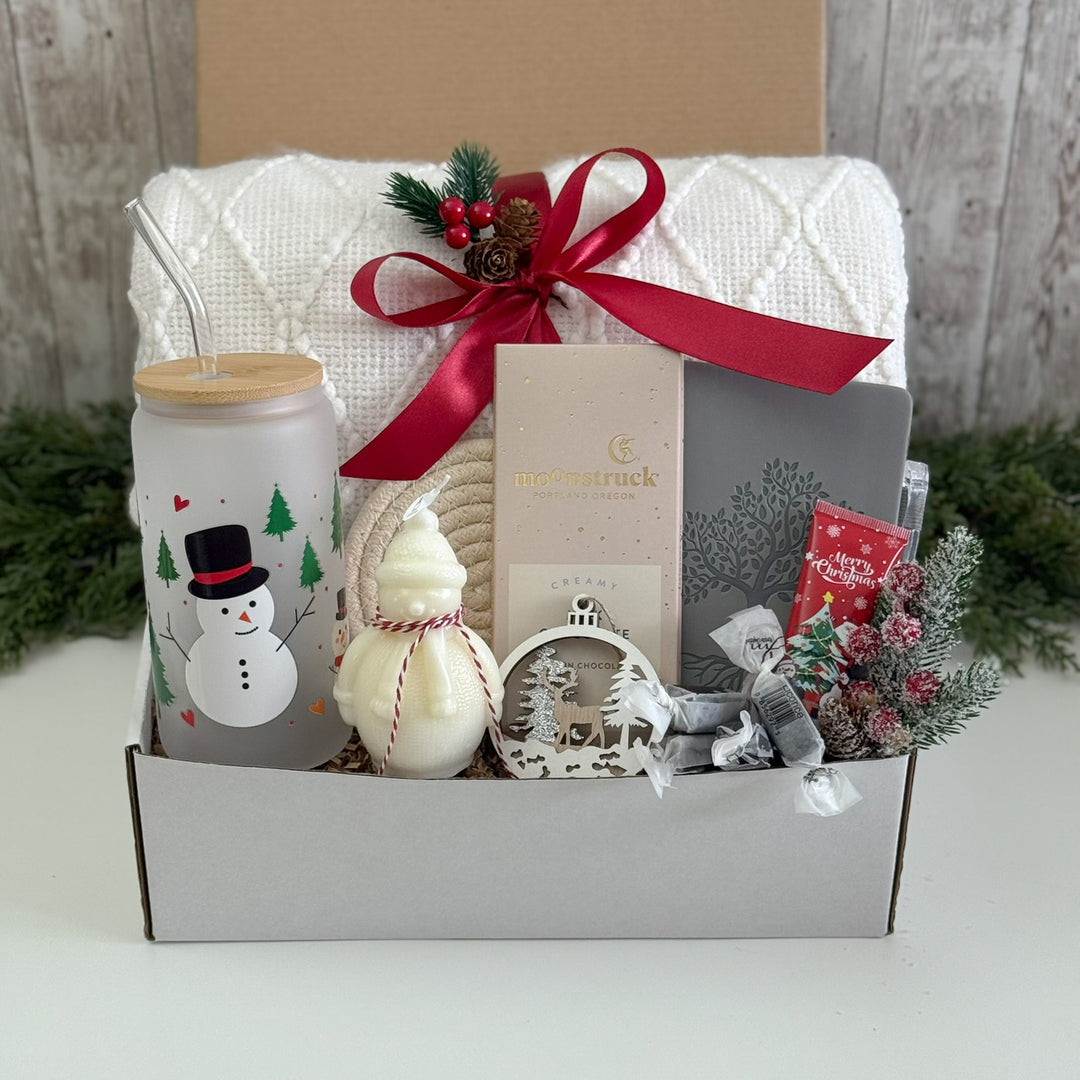 Snowman’s Woodland Winter Gift Box